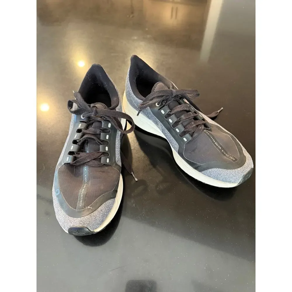 Woments Nike Air Zoom Pegasus 35 Shield Utility Running Whoes Black Gray 8.5